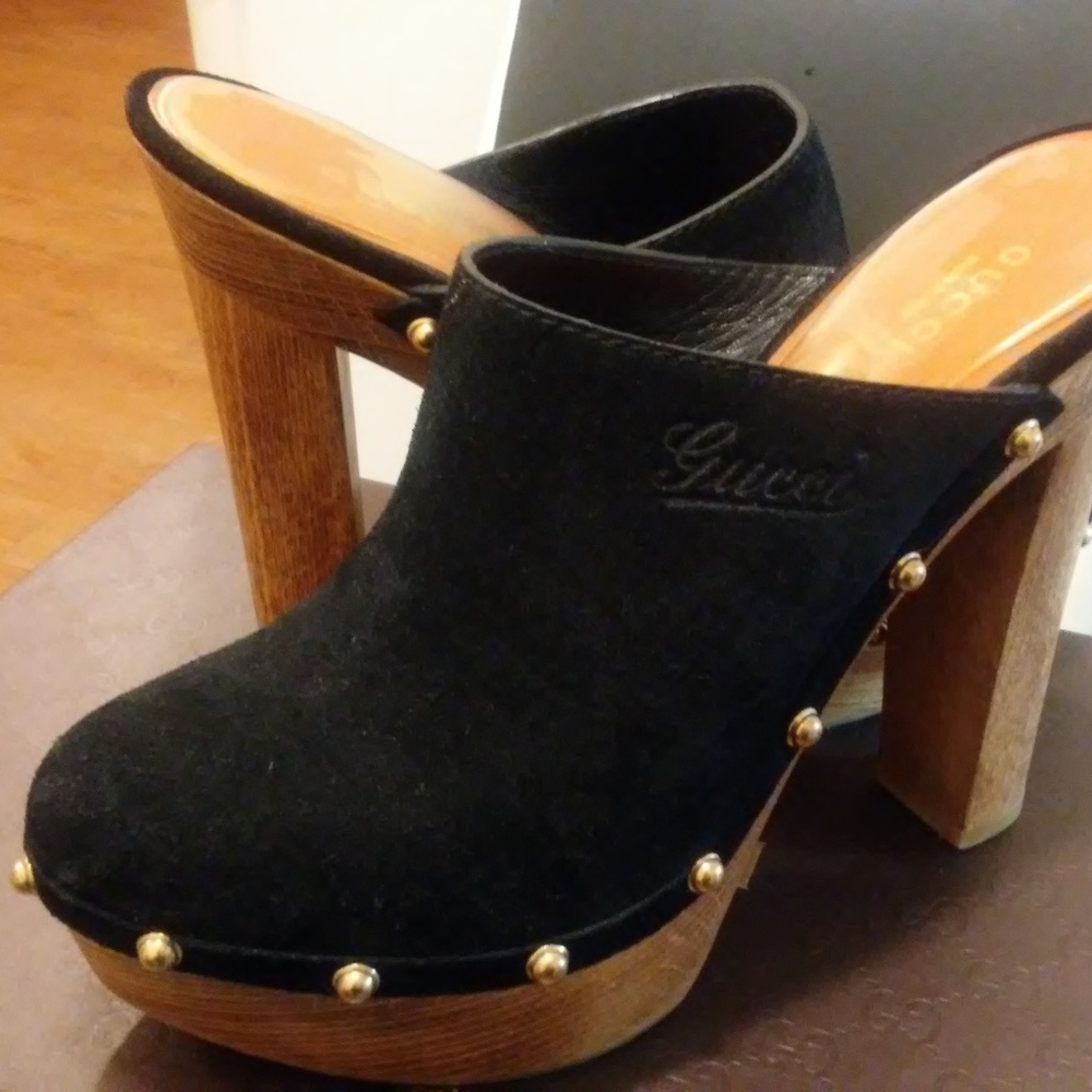 Gucci Black Suede Clogs Size 38 1/2 (Fits Size 8)